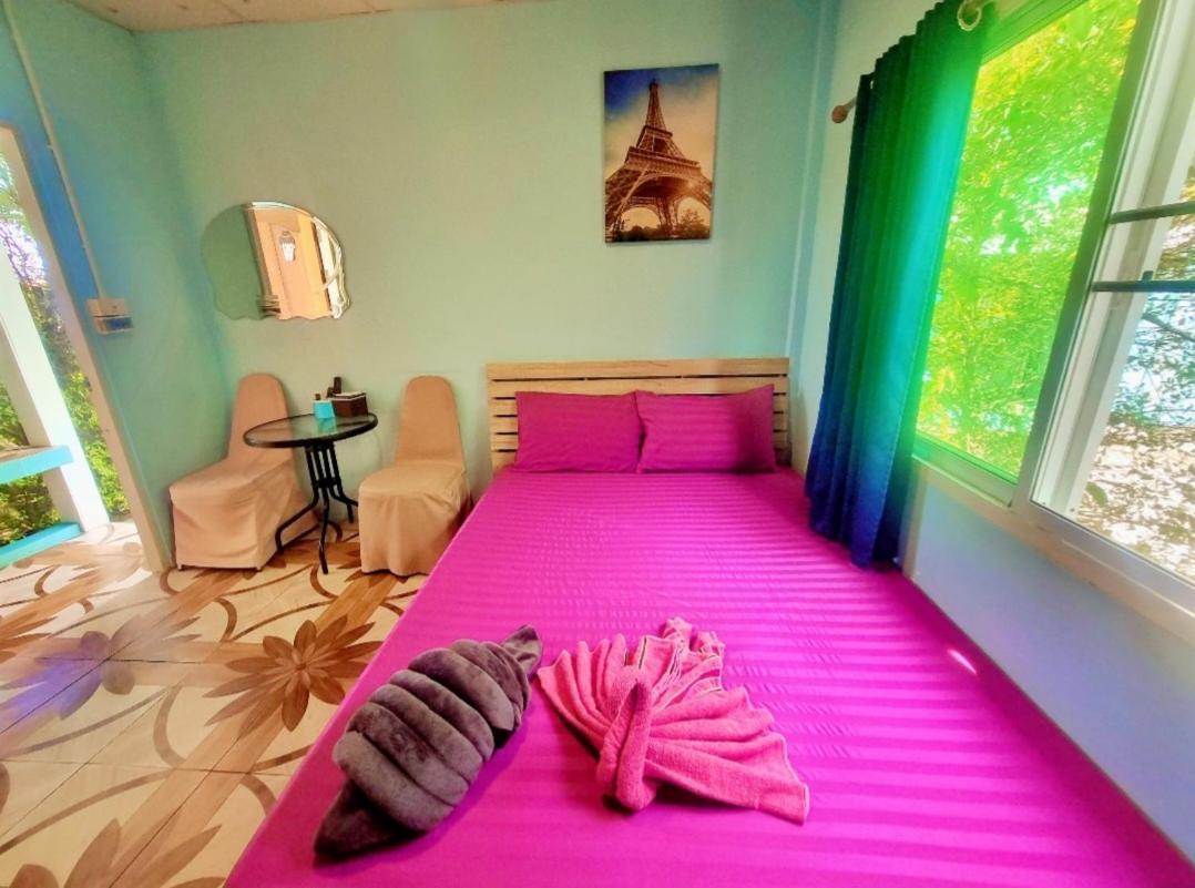 In Love Resort Chai Nat Exterior foto